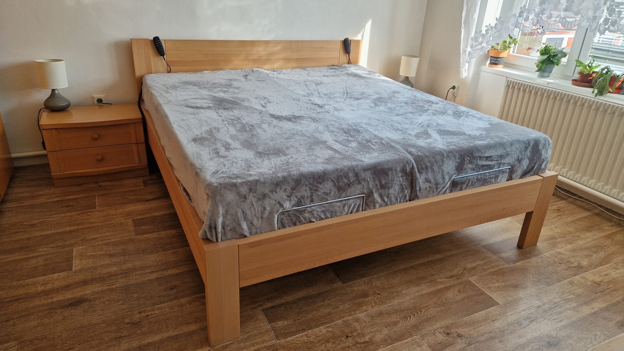 Design postele GAVOTA Postel GAVOTA FLAT z bukového masivu
